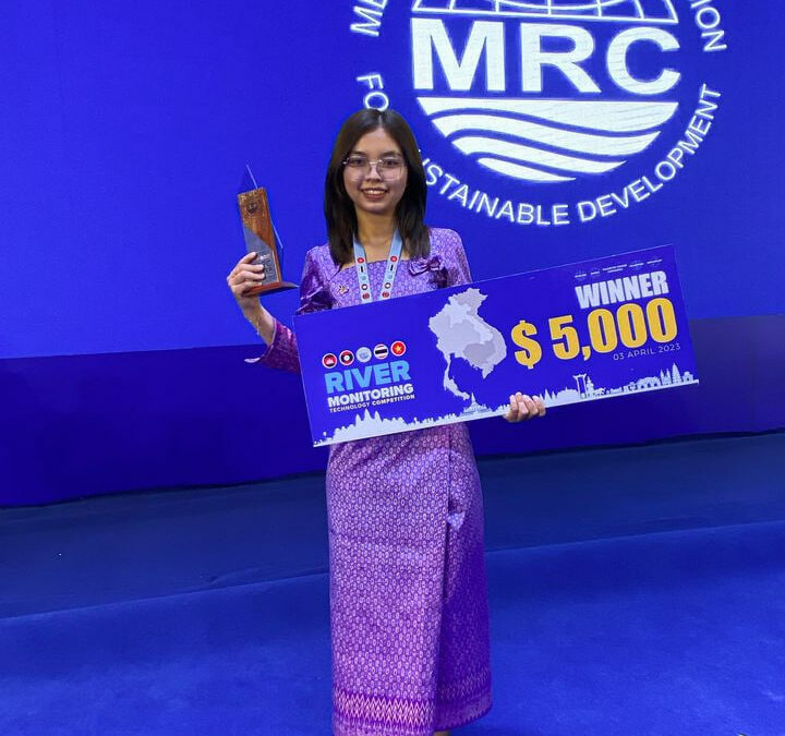 Student Won the Medal at the “MRC River Monitoring Technology Competition”